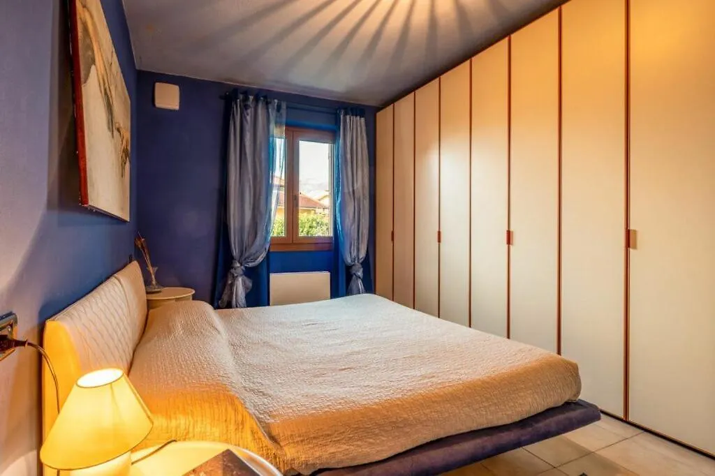 Villa Iris -Pet Friendly Stay - Garden - Private Parking- Bike Friendly Holiday House Colico