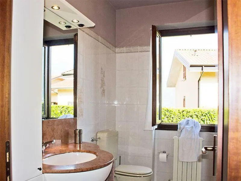 Villa Iris -Pet Friendly Stay - Garden - Private Parking- Bike Friendly Holiday House Colico