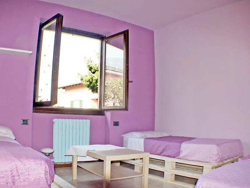 Villa Iris -Pet Friendly Stay - Garden - Private Parking- Bike Friendly Holiday House Colico